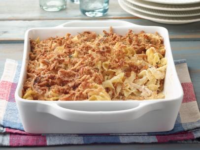 FNK_French-Onion-Noodle-Casserole_H